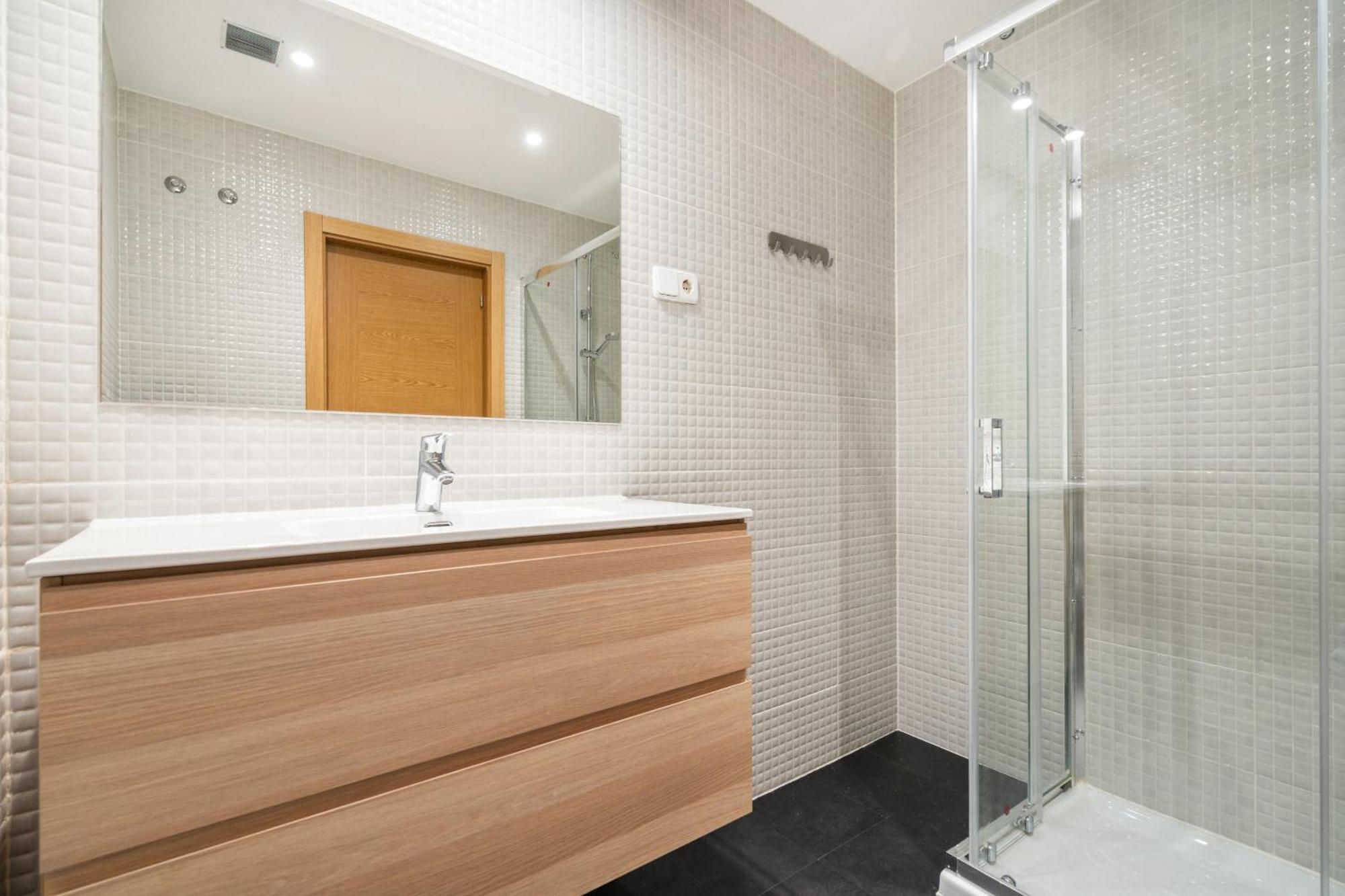 Apartamento En La Avenida De La Albufera Alquiler Temporal Madrid Exterior foto